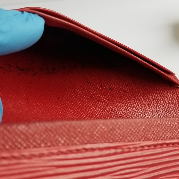 Louis Vuitton Red Epi Porte Monnaie Tresor Wallet - Picture 9 of 16